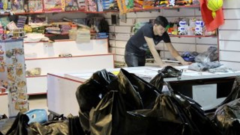 Eminönü esnafı zararın karşılanmasını bekliyor