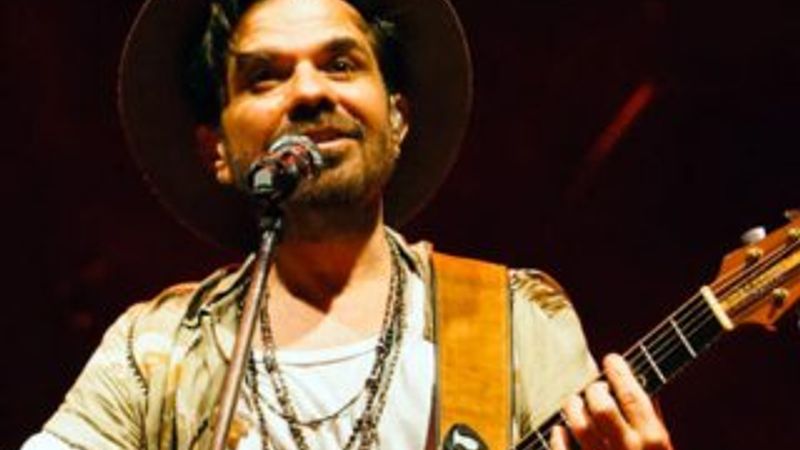 Kenan Doğulu: Evimize mutlu dönelim