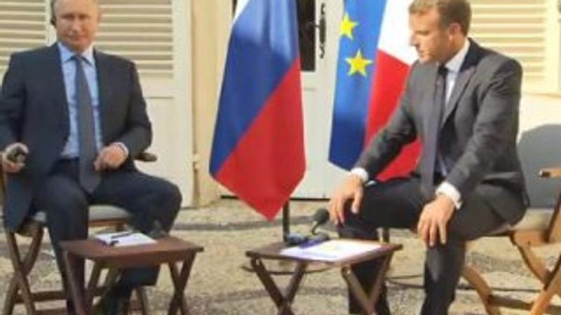 Fransa'da Macron ile Putin görüşmesi
