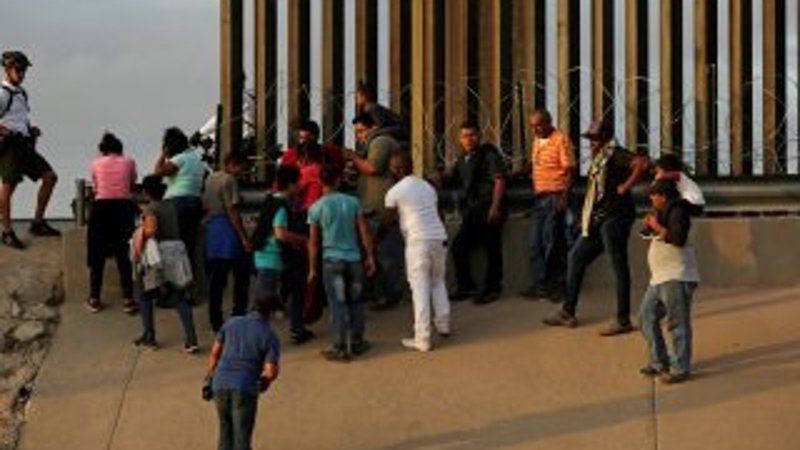 ABD'de yasa dışı göçmenler süresiz gözaltında olacak