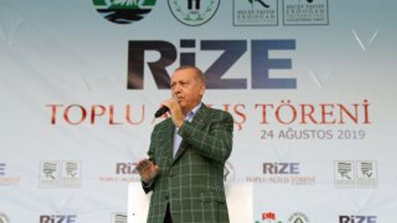 Cumhurbaşkanı Erdoğan'dan İmamoğlu'na tatil eleştirisi