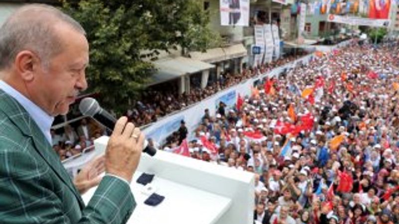 Cumhurbaşkanı Erdoğan, Yusufeli'deki yeni konutları inceledi
