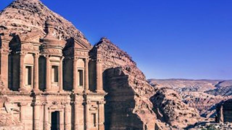 Petra antik kentinde silahlı saldırı