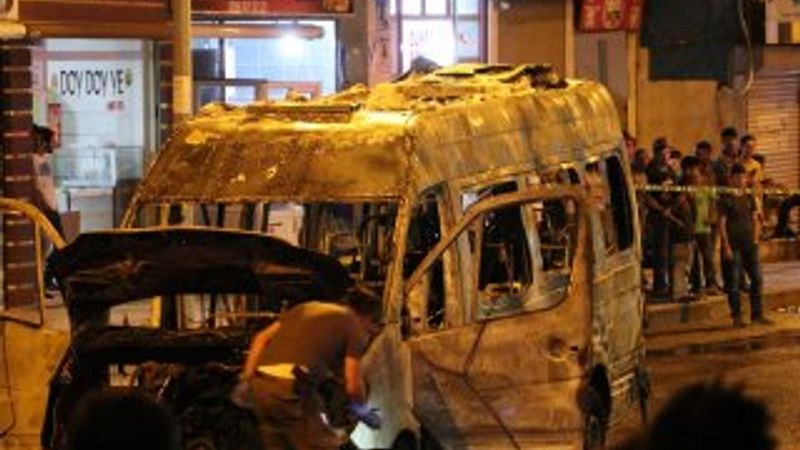 PKK'lıların yaktığı minibüsün şoförü isyan etti
