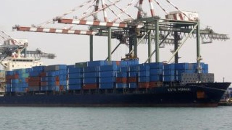 Dış ticaret açığı geriledi