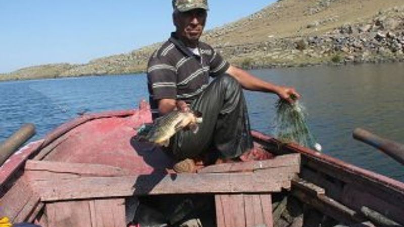 Denizsiz kentlerin balıkçıları sezonu açtı