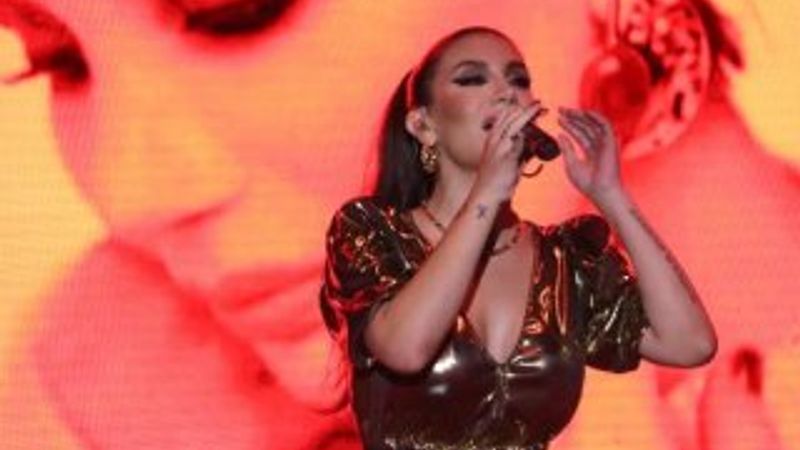 İrem Derici konserinde faciadan dönüldü