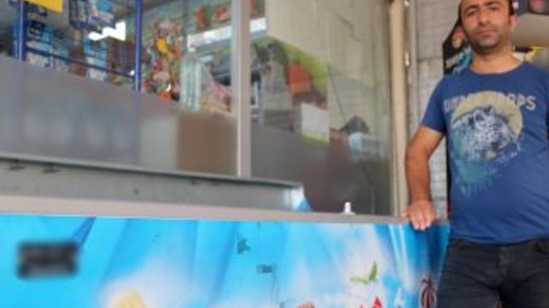 Dondurma çalan hırsızlar güvenlik kamerasında