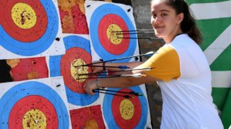 Okçuluk sayesinde dikkat eksikliğini yendi