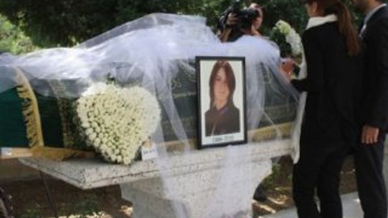 Cinayet şüphelisi mahkemede güldü, aile çıldırdı