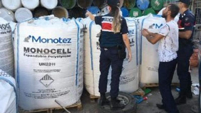 Çalıştıkları fabrikada hırsızlık yapan 3 kişi yakalandı