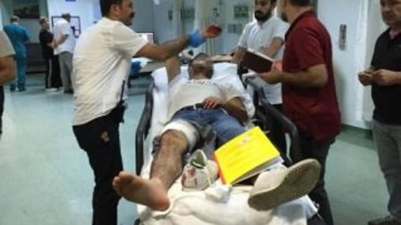 Kız kardeşiyle gördüğü kişileri tabancayla yaraladı