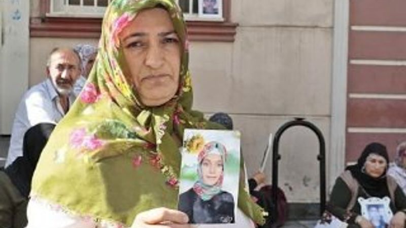 HDP önünde eylem yapan aile sayısı 23 oldu