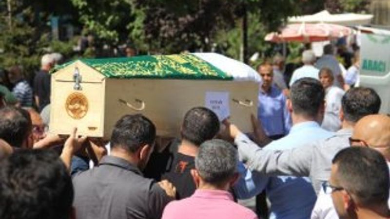 11'inci kattan düşen 5 yaşındaki çocuk kurtarılamadı