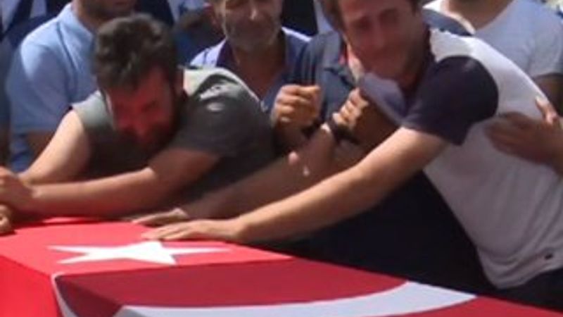 Diyarbakır saldırısında şehit düşenlere veda