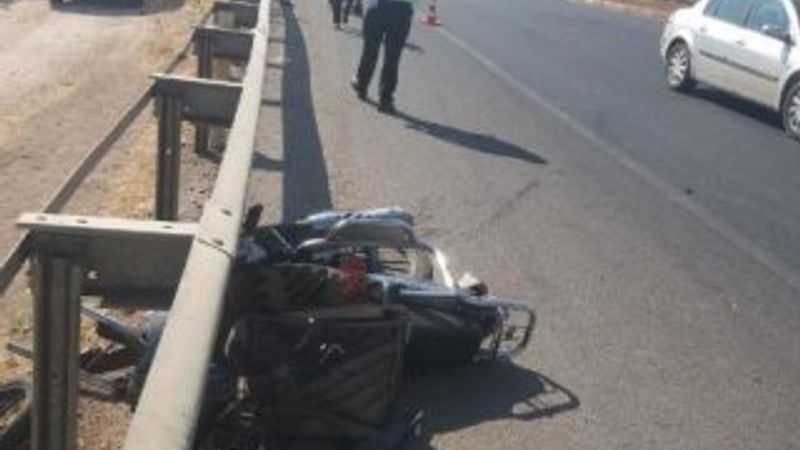 Şehit oğlunun mezarına giderken kazada öldü