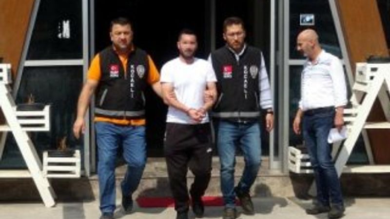 İşten çıkarılmasına neden olan kişiyi vurdu