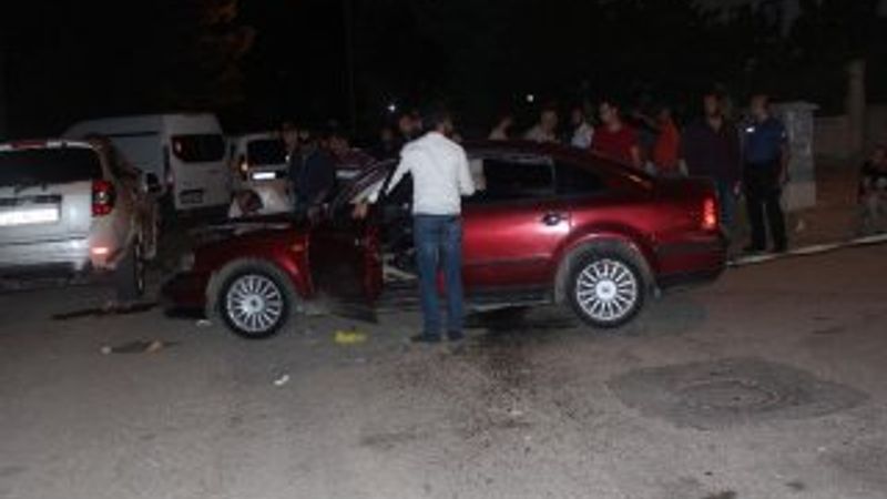 Polisten kaçtı, park halindeki araca çarptı yakalandı