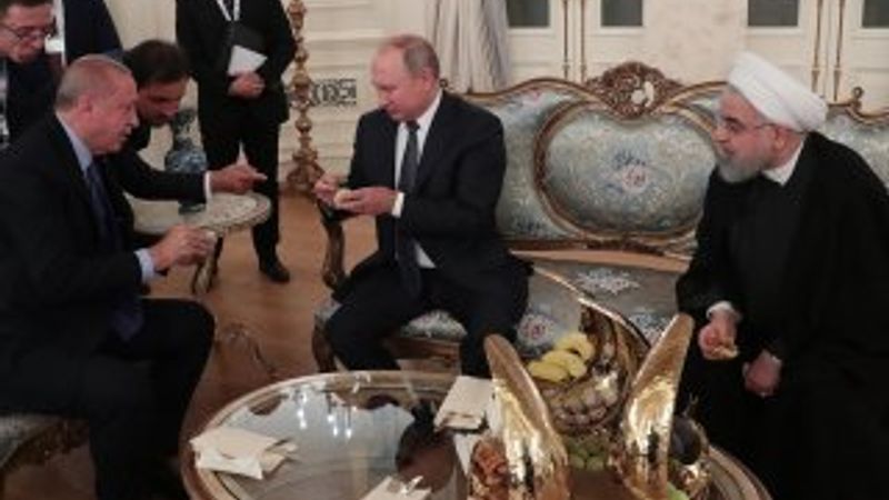 Erdoğan, Putin ve Ruhani'ye incir ikram etti