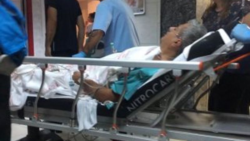 Dişi uyuşmadığı için doktoru bıçakladı