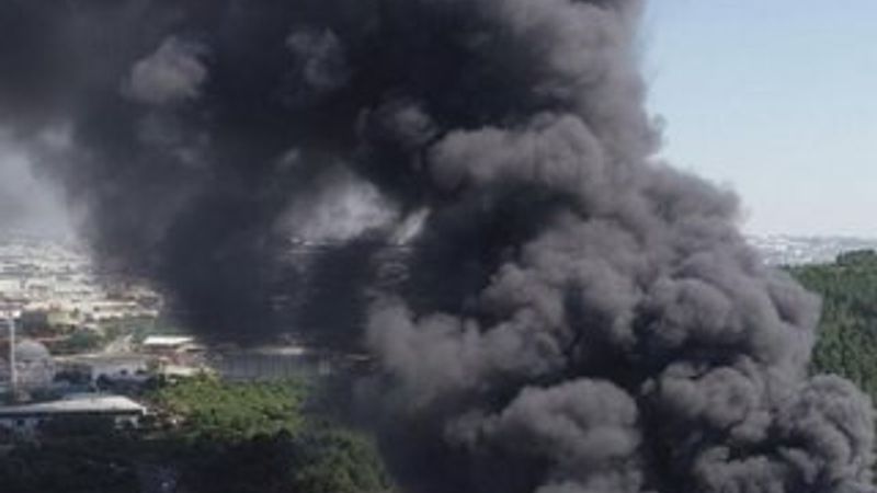 Tuzla'daki yangın yağmurla tehlikeli olmayacak