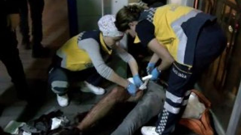 Metrobüste yer kapma kavgasında kan döküldü