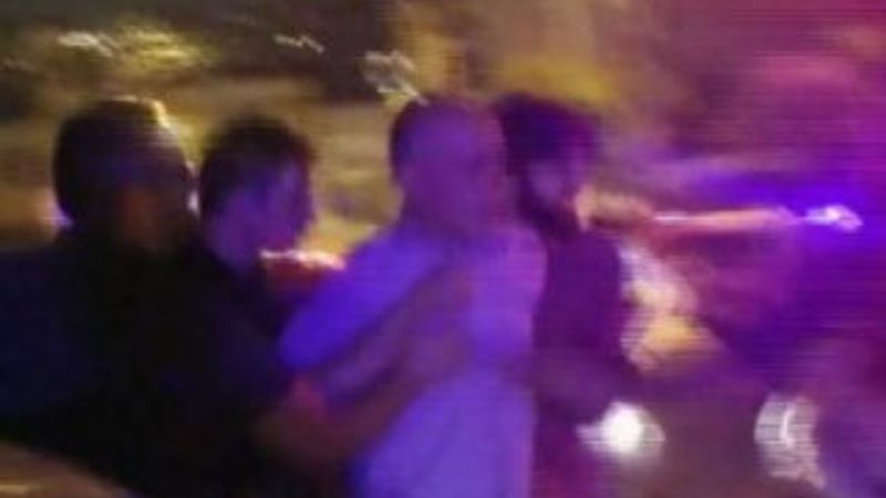 Tartıştığı eşi ve oğluna ateş açtı