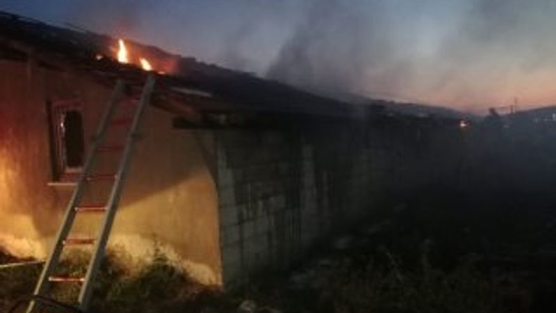 Isparta’da besihanede yangın çıktı