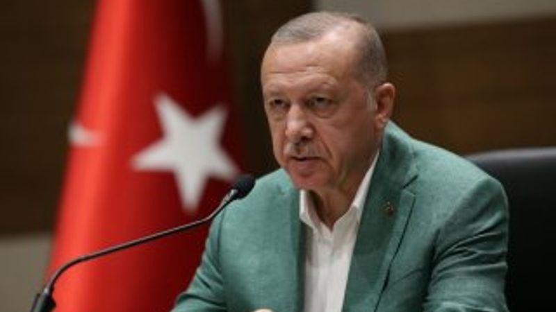 Cumhurbaşkanı: Araba içindekiler de sigara içemeyecek