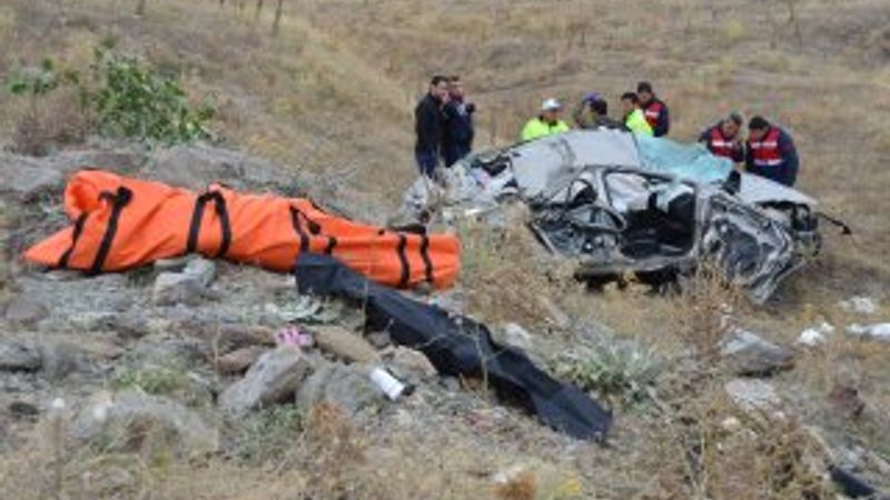 Afyonkarahisar'da kaza: 3 ölü, 2 yaralı