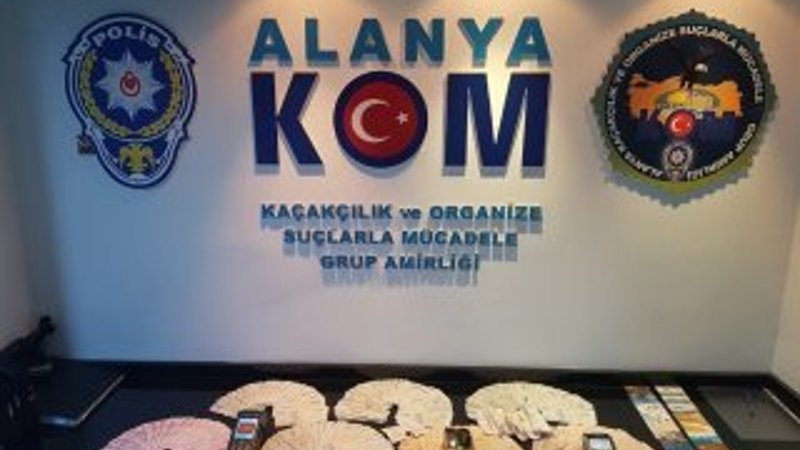 Alanya’da pos tefeciliği operasyonu: 3 gözaltı