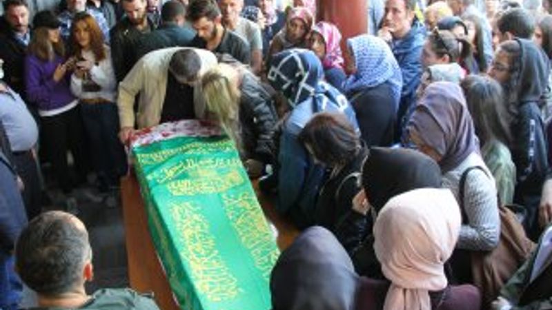 Neslican Tay'ın cenaze töreni