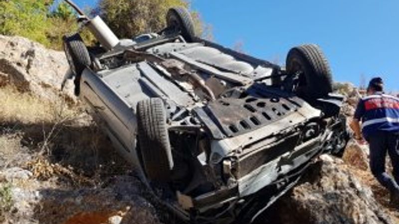 Kayseri'de kontrolden çıkan araç dere yatağına uçtu