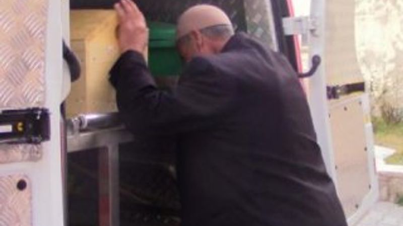 Sivas'ta otomobil dereye uçtu: 4 ölü, 4 yaralı