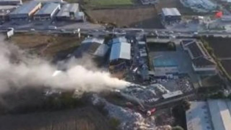 Bursa'da geri dönüşüm fabrikasında yangın