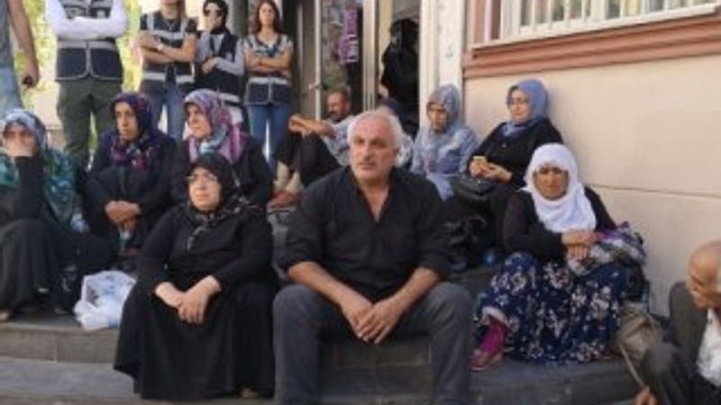 PKK çocuklarla video çekip, ailelere gönderecekti