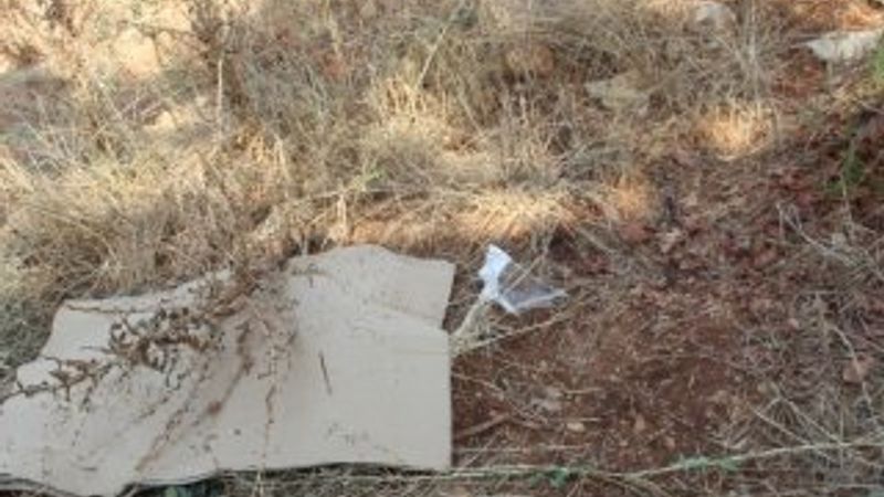 Babasının evinde olan eşini 14 yerinden bıçakladı