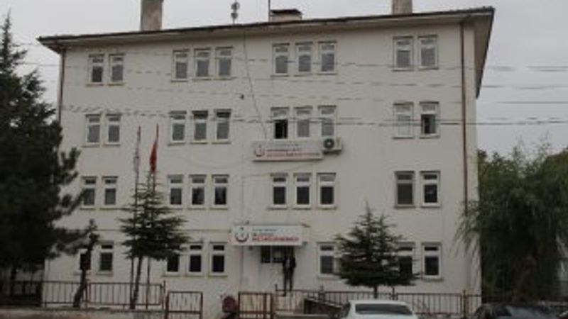 Çorum'da yıkım kararı verilen binada sağlık hizmeti