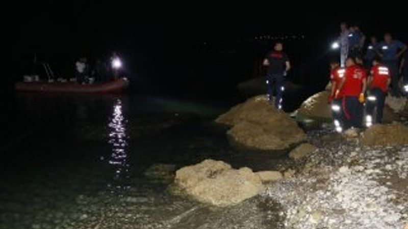 Adana'da genç kız yüzmek için girdiği gölde boğuldu