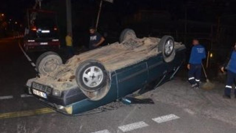 Aydın'da iki otomobil çarpıştı