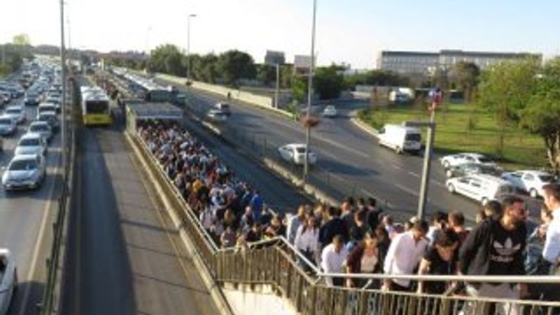 İBB, Altunizade metrobüs durağı için boş araç kaldıracak