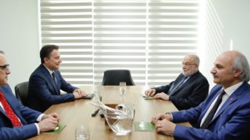 Karamollaoğlu, Ali Babacan'la bir arada