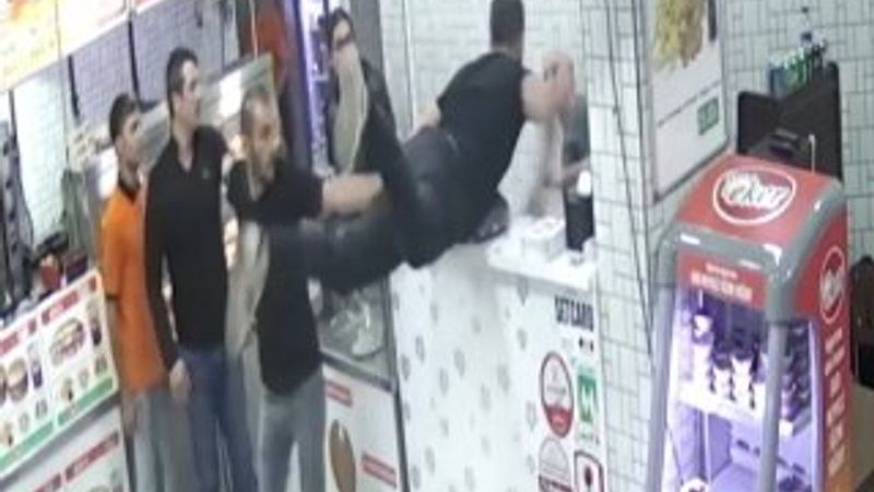 Dönerinin getirilemeyeceğini öğrenince cinnet getirdi