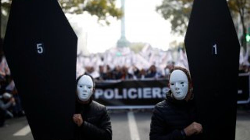 Fransız polisinden öfke yürüyüşü