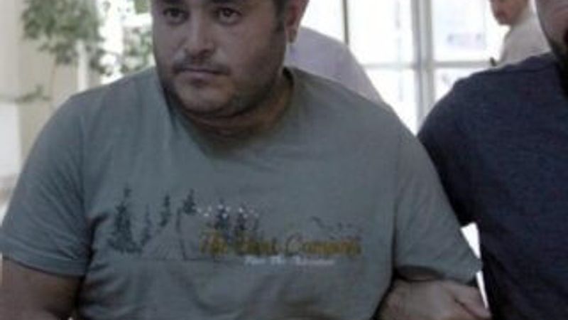 Kayseri'de bıçakladığı eşi ölsün diye kimseyi yaklaştırmadı