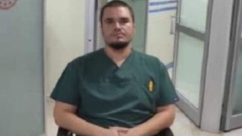 Öncelik isteyen hasta yakınları doktora saldırdı