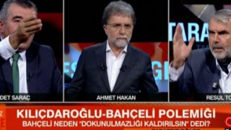 CNN Türk canlı yayınında birbirlerine bela okudular