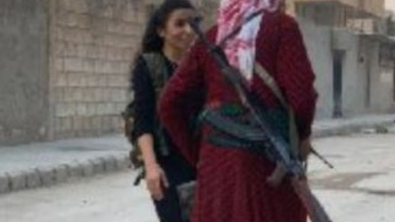 YPG'liler etekleri giydi