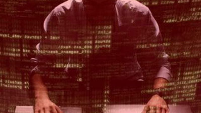 Sahte bordro ile hesabına 7 milyona yakın para aktardı