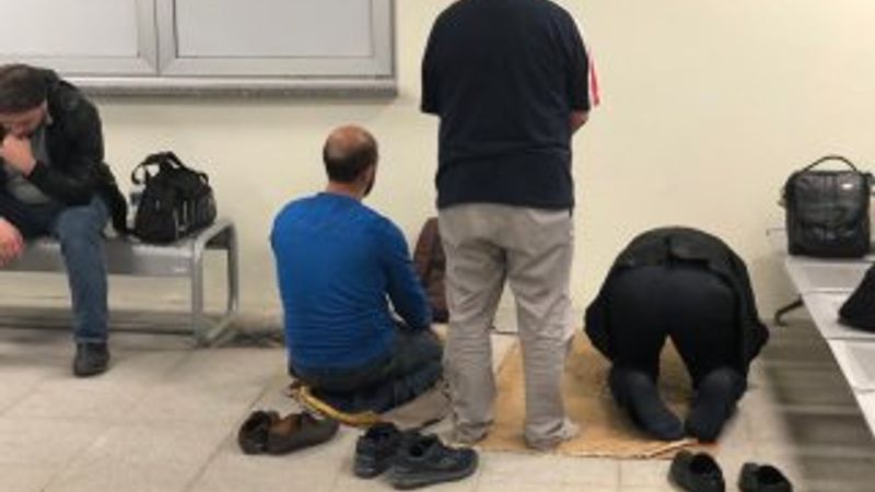 Söğütlüçeşme Marmaray istasyonunda mescit yok